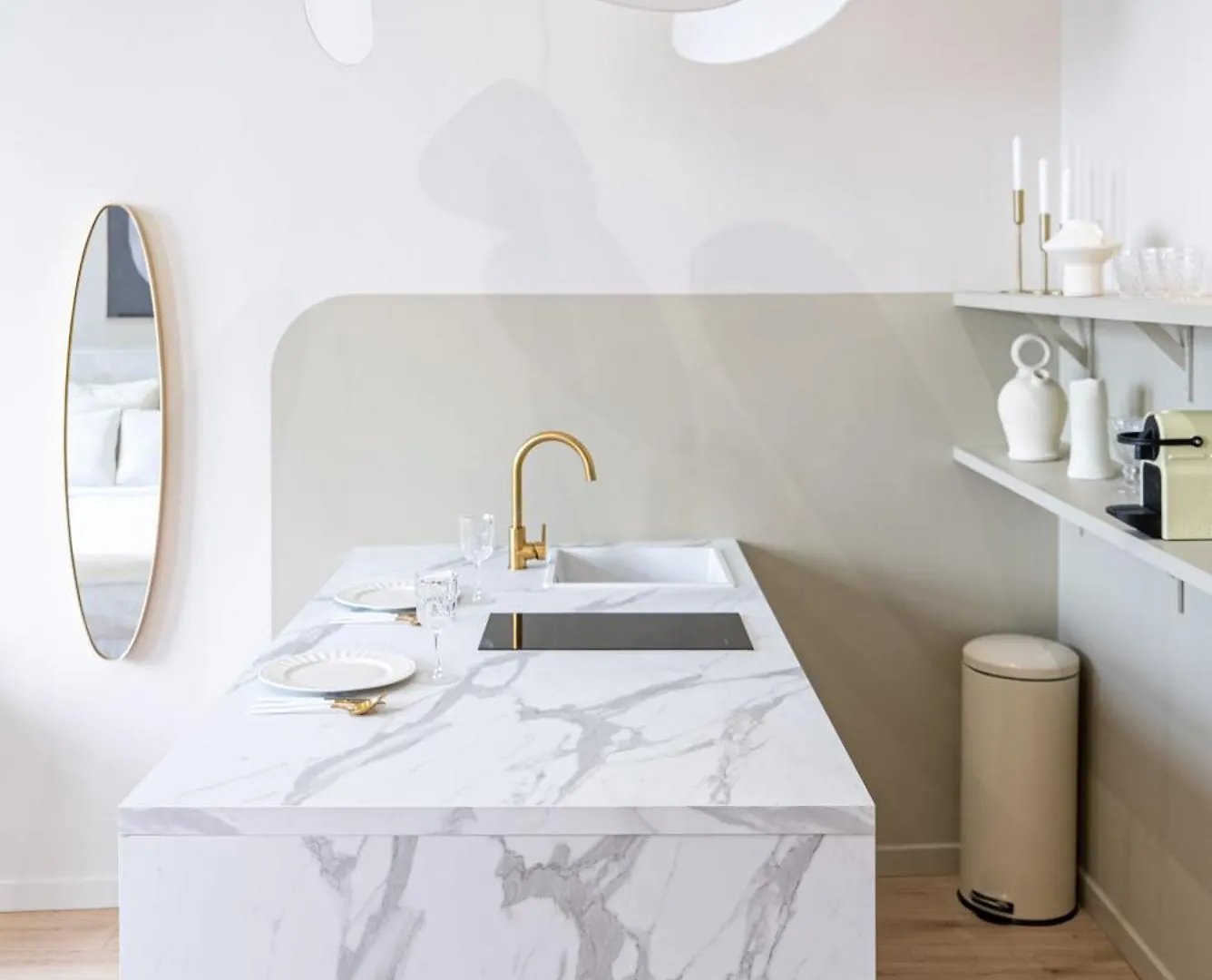 Suite Kaolinn Lyon 0*,  France